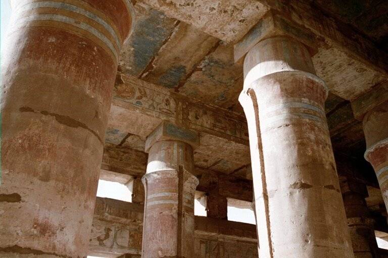 Fig. 17. Tent pole style columns in Festival Hall of Tuthmosis III.