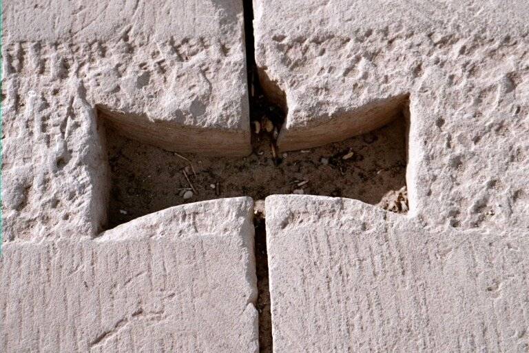 Fig. 11. Dovetail slot in wall of Kom-Ombo Temple.